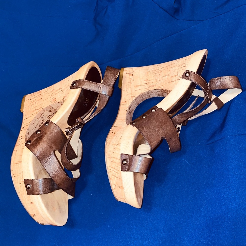 GUESS Wedge Heels!